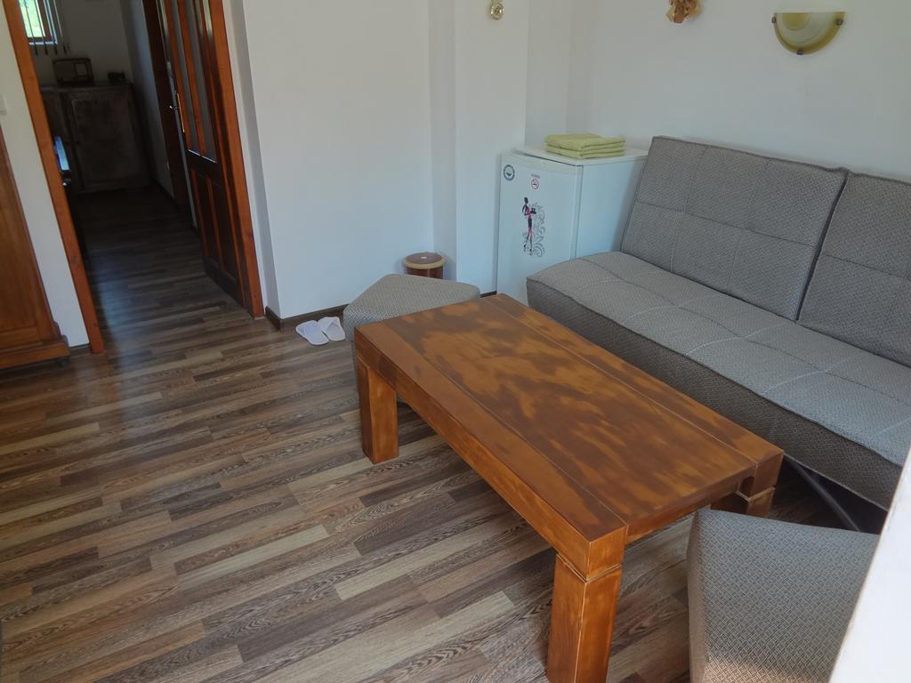 Guest House Diabora Arbanaszi Kültér fotó