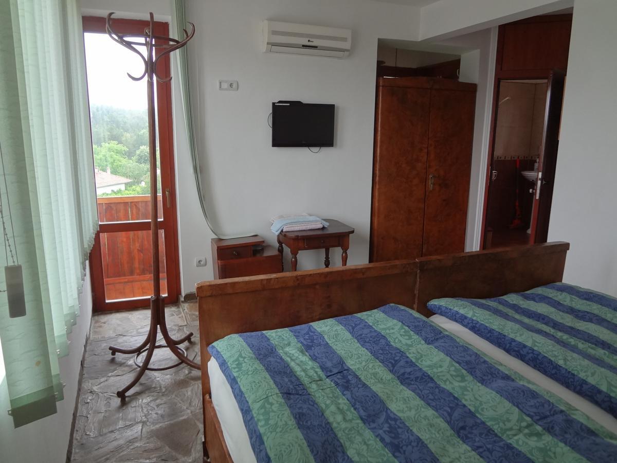 Guest House Diabora Arbanaszi Kültér fotó